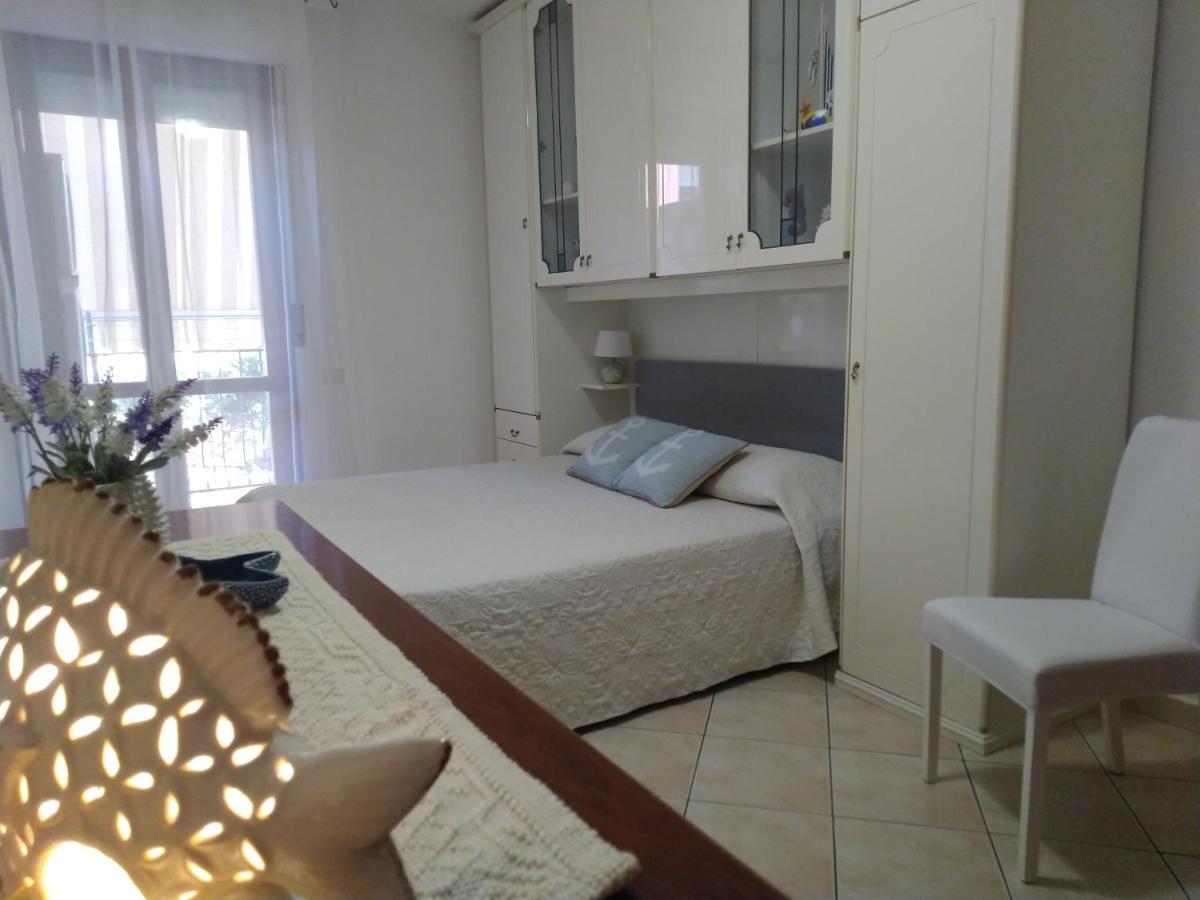 Rami Di Corallo Appartamento Con Parcheggio Privato ---------- พูลา ภายนอก รูปภาพ